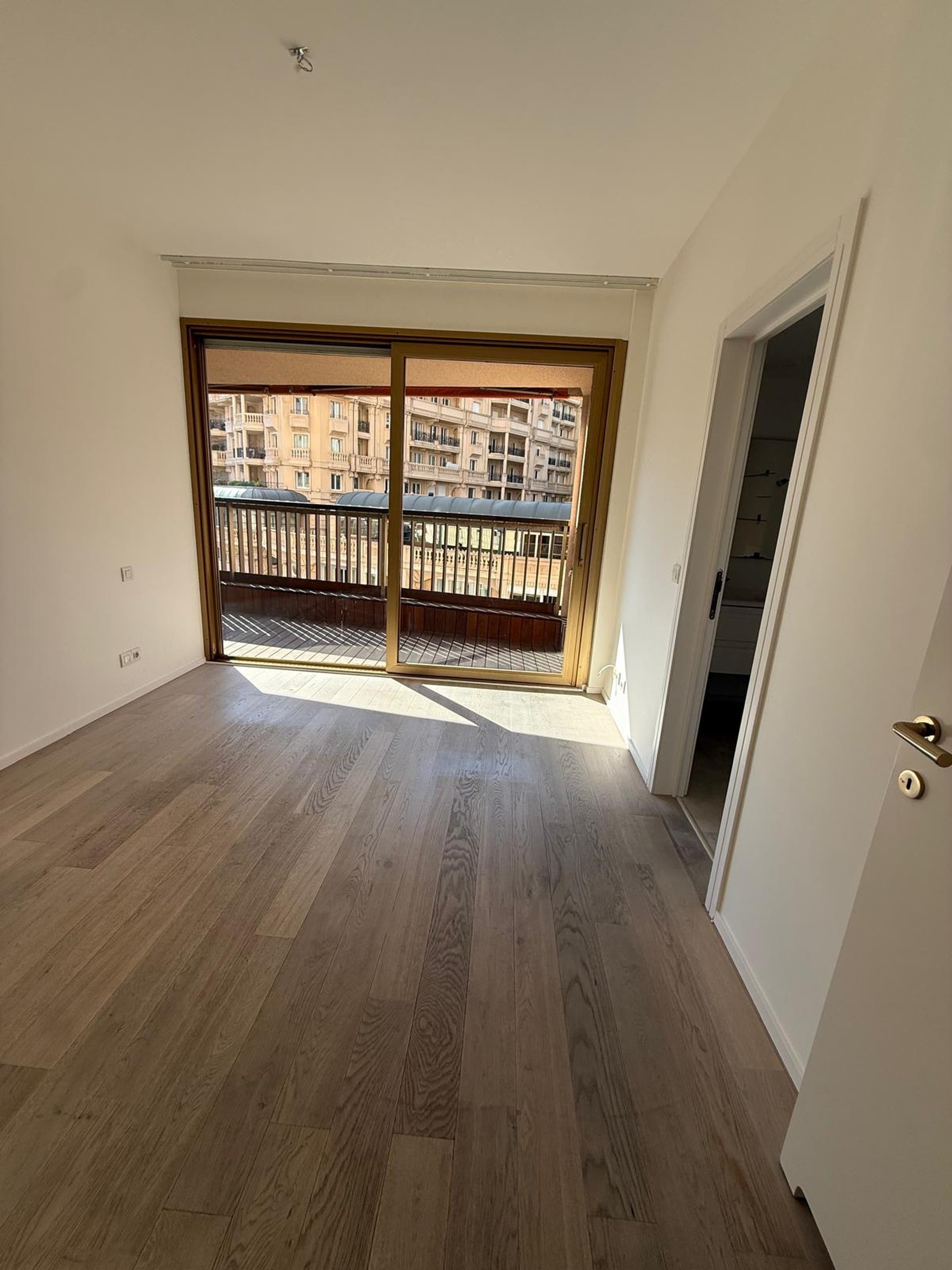 Mirabeau · 2 · Bedroom Apartment, view 7