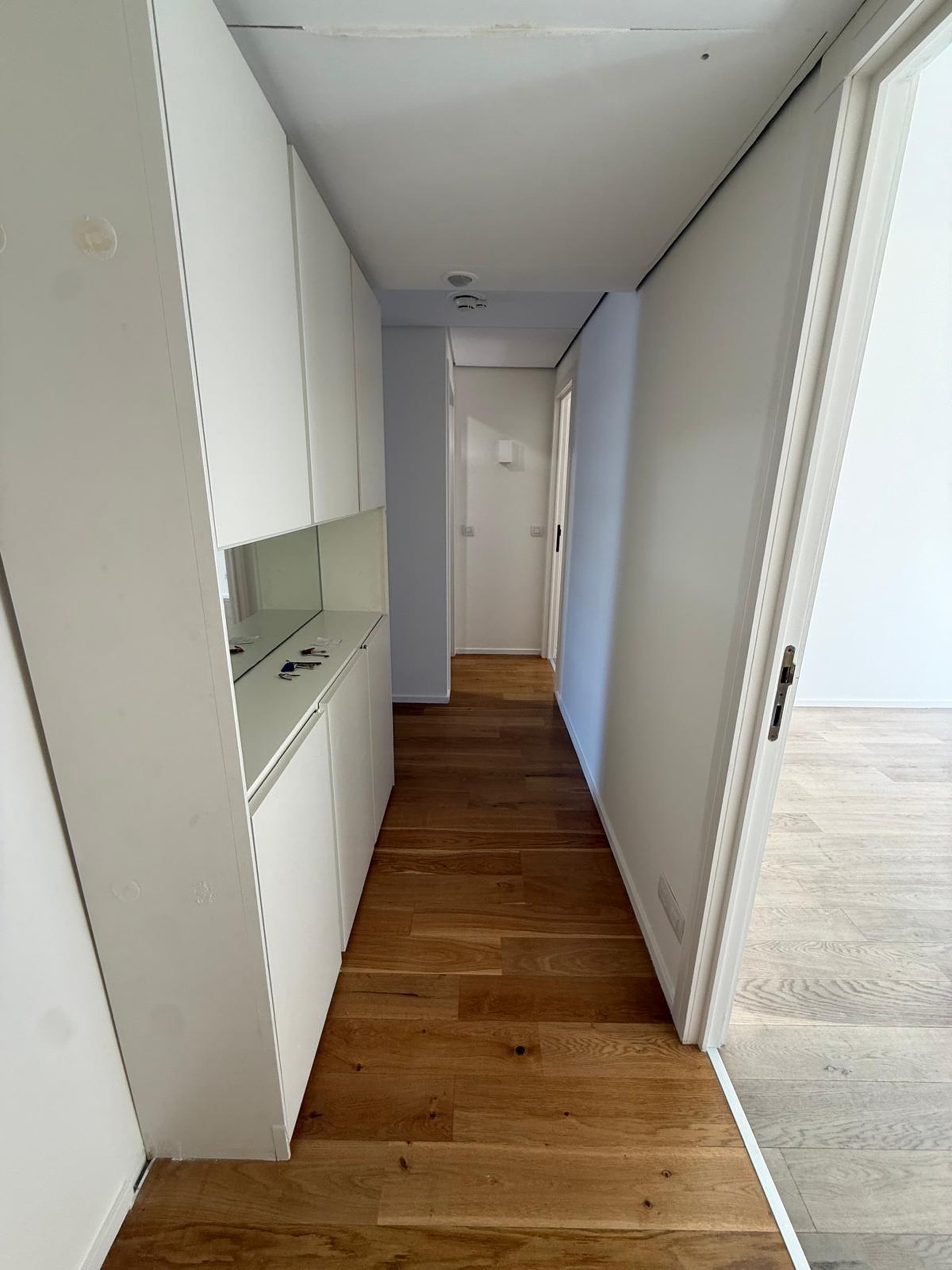 Mirabeau · 2 · Bedroom Apartment, view 3