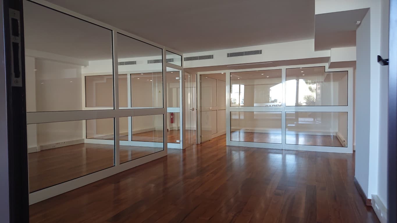 Office Le Raphael, view 4