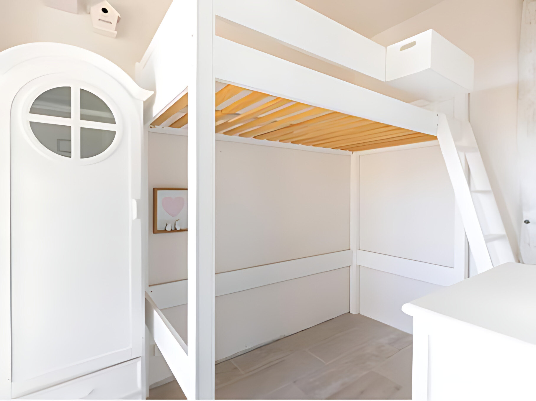 APPARTEMENT MILLENIUM : 6/9