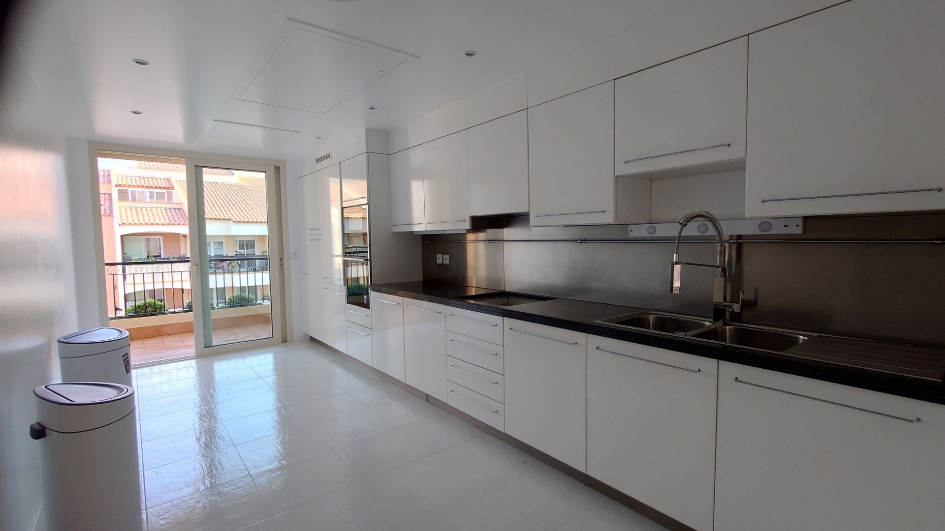 MEMMO CENTER - APPARTEMENT D'EXCEPTION : 4/13