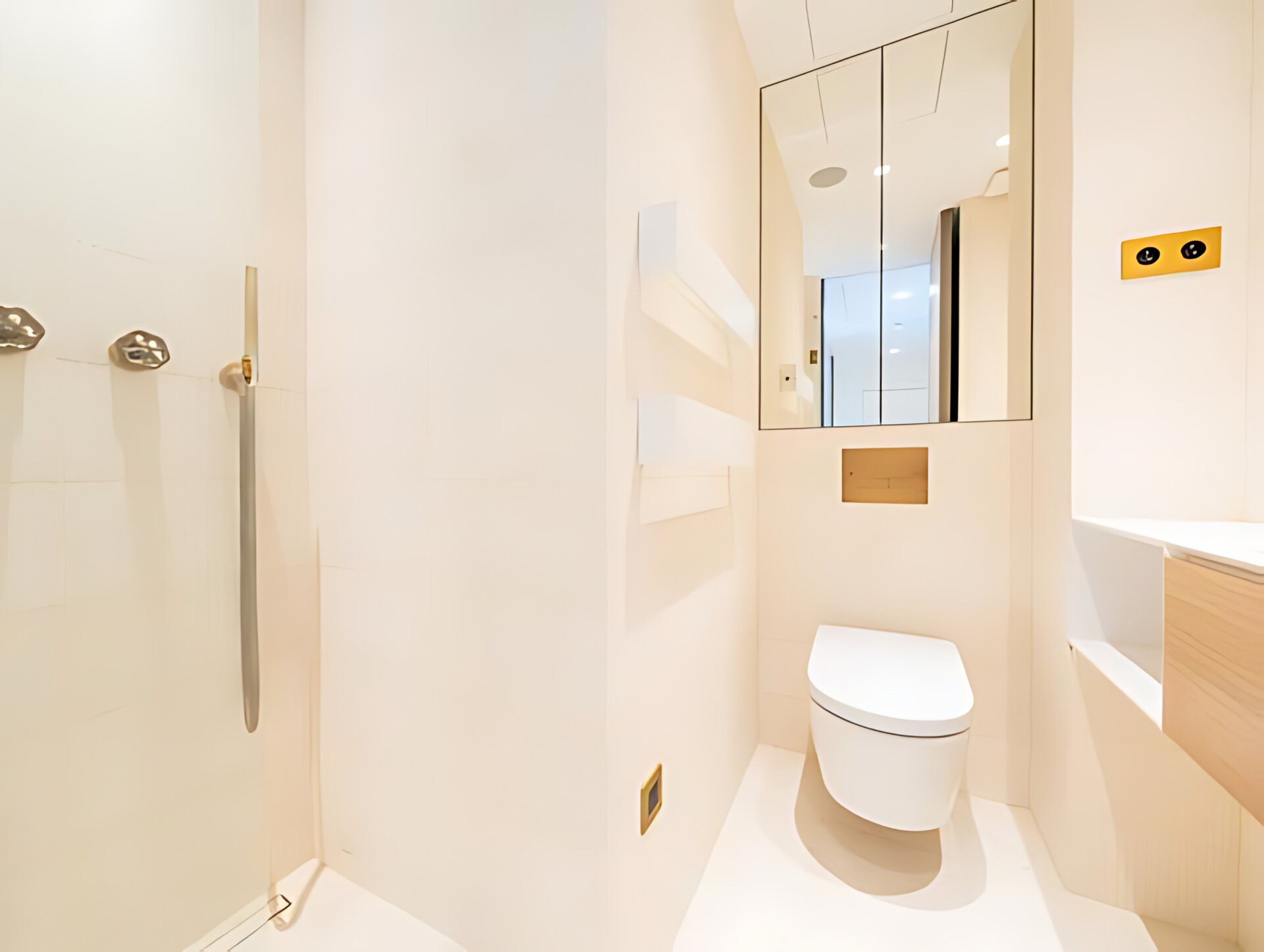 APPARTEMENT HERSILIA : 9/11