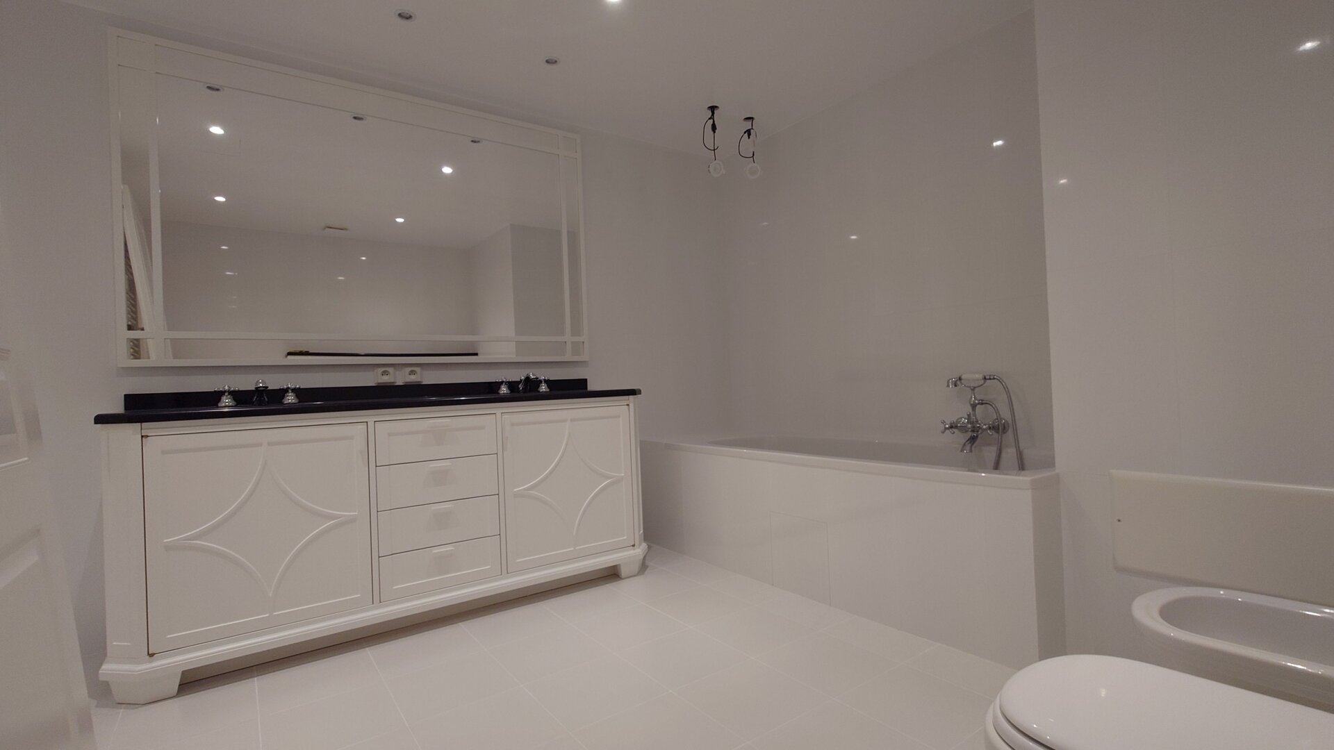 MEMMO CENTER - APPARTEMENT D'EXCEPTION : 8/13